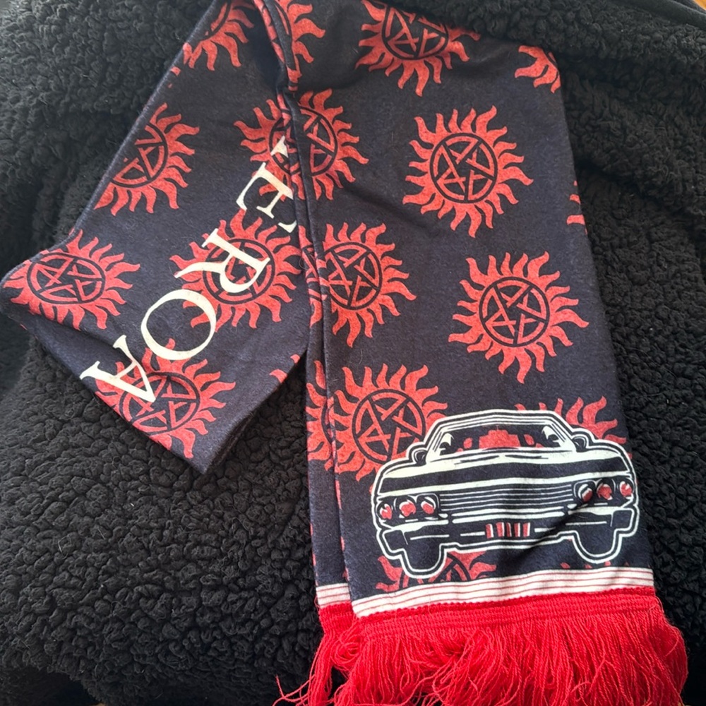 CW Supernatural The Road So Far Scarf